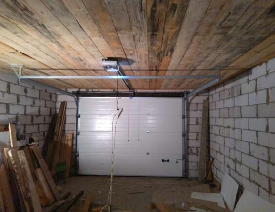 Подъемные ворота