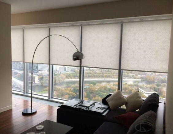 Портфолио свободновисящие рулонные шторы