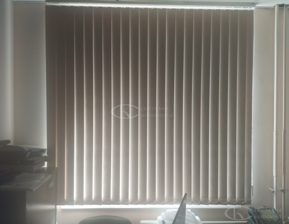 Вертикальные алюминиевые жалюзи