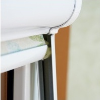 Монтаж кассетных рулонных штор с пружинным управлением